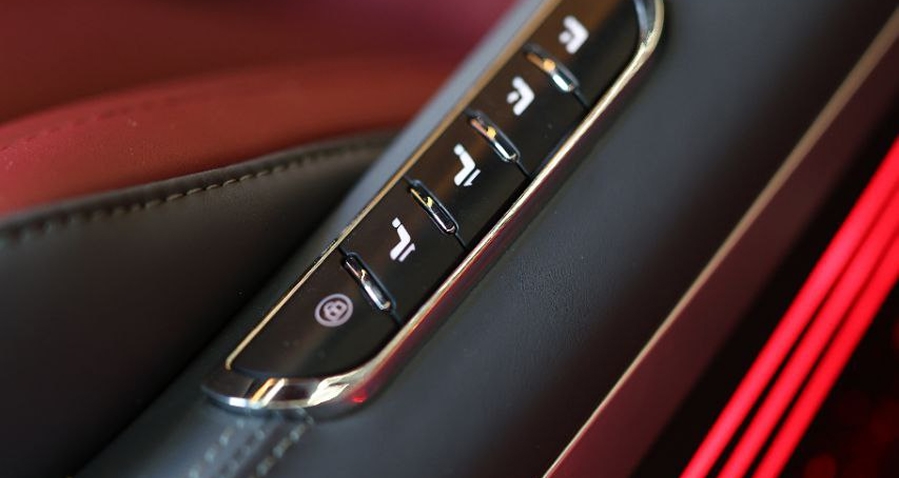 detail image